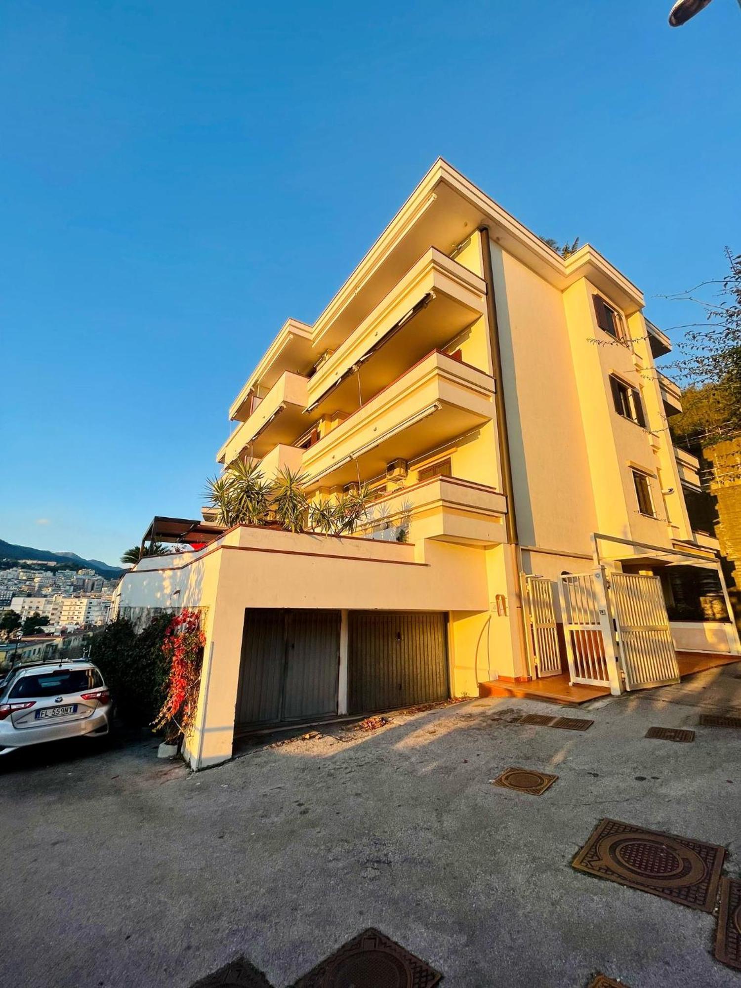 Donna Filomena Casa Vacanza Park Bougainville Salerno Exteriör bild